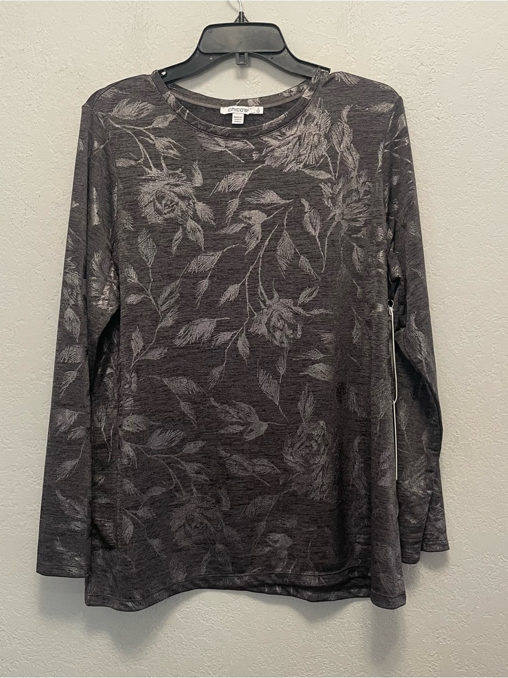 Chico's Touch of Cool Foiled Floral Layering Tee Top XL Gray Silver Long Sleeve
